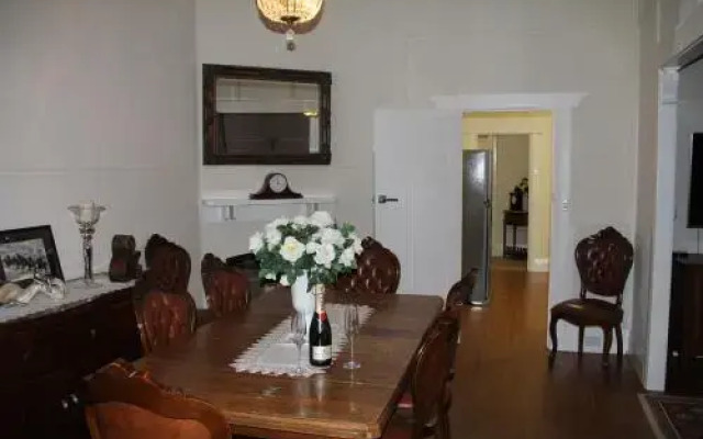 Mentor Chambers Apartments B&B