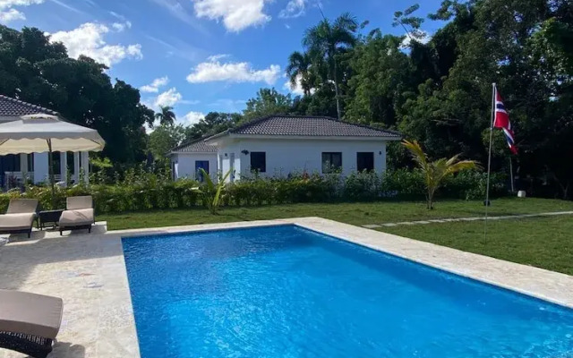 Luxury 5 Bedrooms Villa in Hispañola -sosua