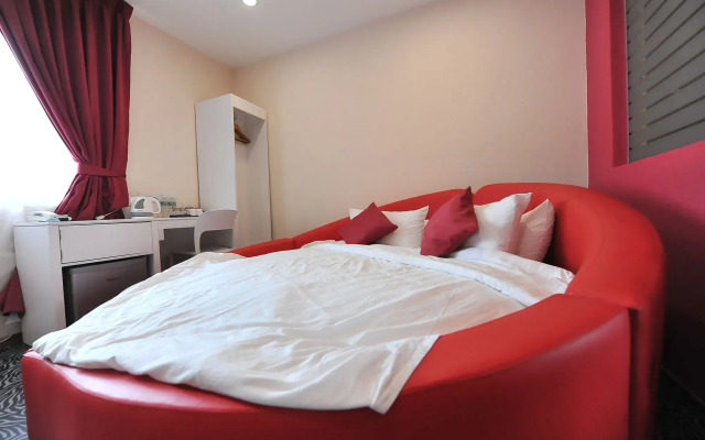 OYO 89848 Link Boutique Hotel