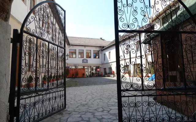 Vicenza Square