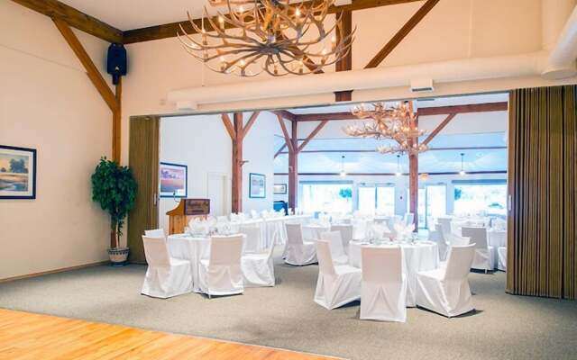 Bayshore Inn & Spa