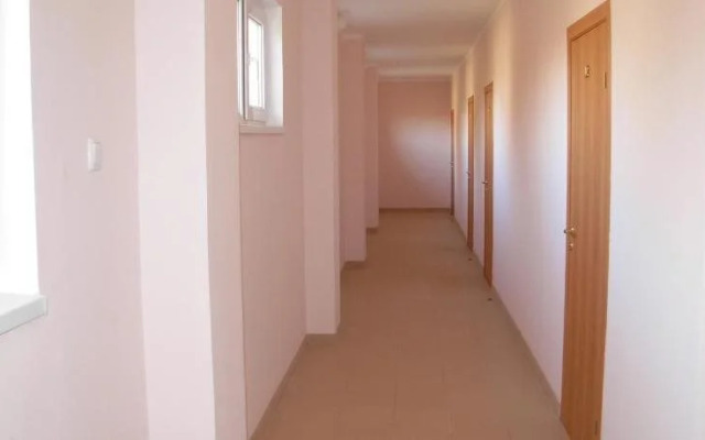 Arhos Guest House