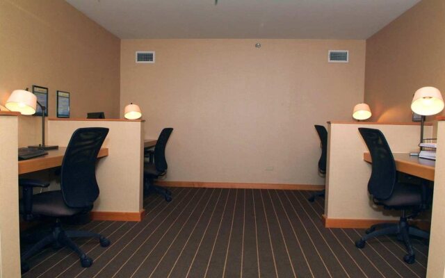DoubleTree by Hilton Chicago - Arlington Heights