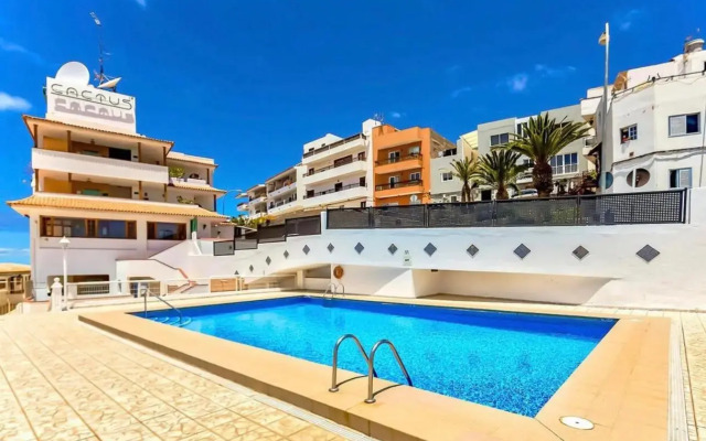 Beautiful 3 Bed Apartment in Los Cristianos Cactus