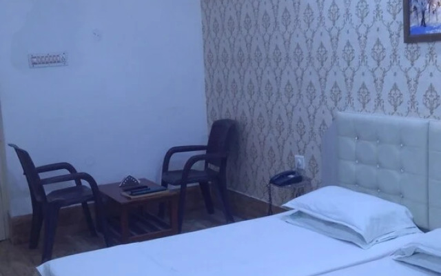Hotel Sapthagiri Balla