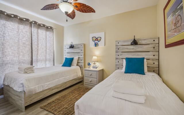 Sandpiper Cove 3104 2 Bedroom Condo by RedAwning