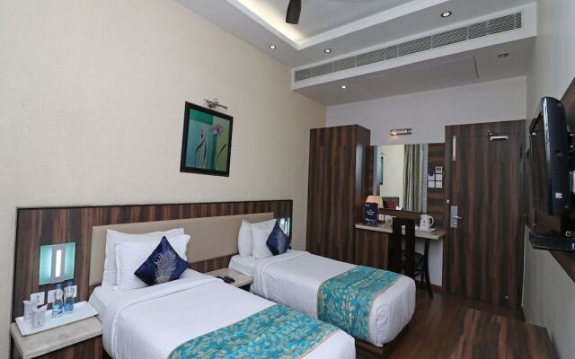Capital O 3194 Hotel Dayal International