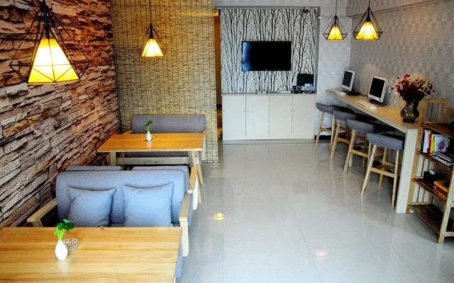 Simple Capsule Hotel Taiyuan Railway Station