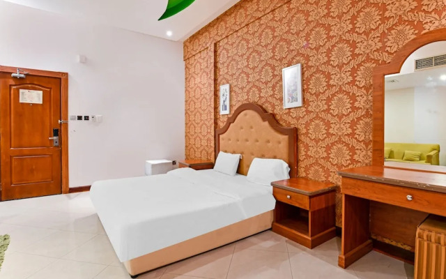 OYO 118 Revira Hotel