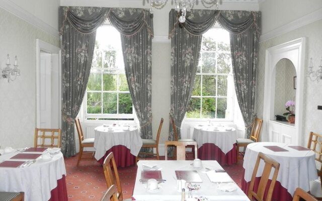 Ashlyn Guest House