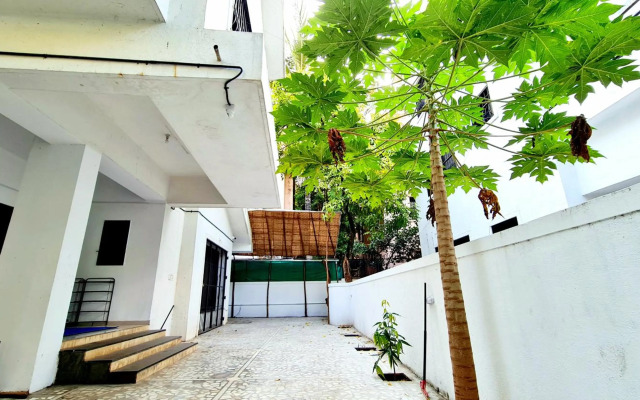 Lifespace- Spacious Hostel in a Luxurious Villa