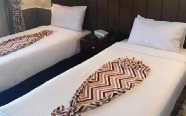 Dolphin Continental Hotel