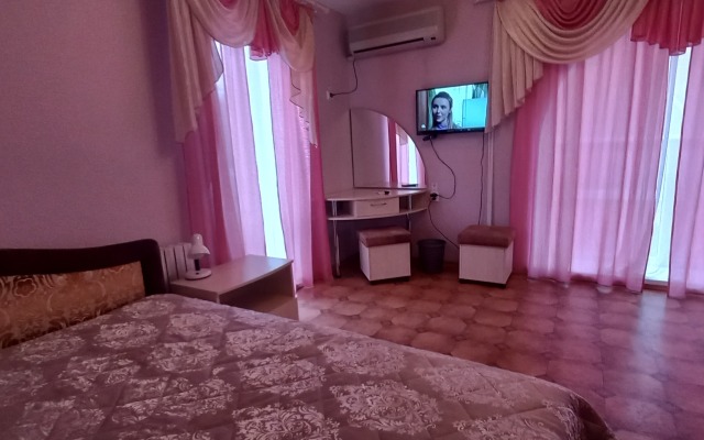Feodosiya Hotel