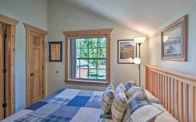 6 Mi to Turquoise Lake: Retreat w/ Covered Deck!