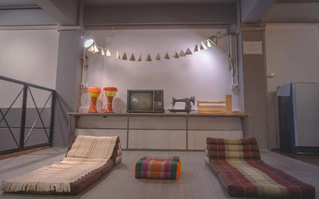 Sleepaholic Hostel
