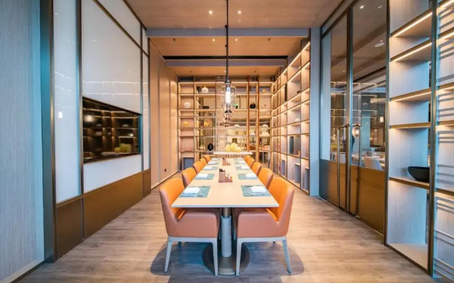 HUALUXE Xi an Chanba by IHG