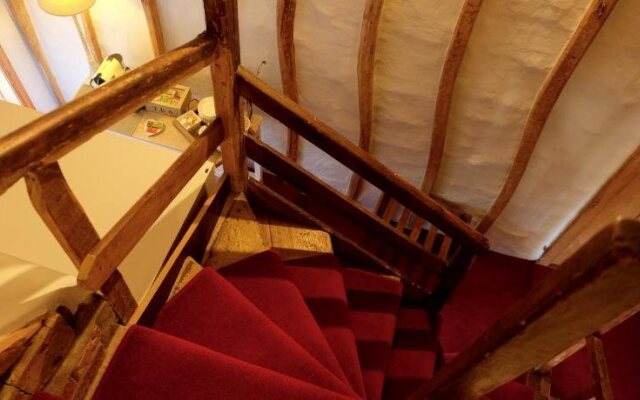 Lut's B&B