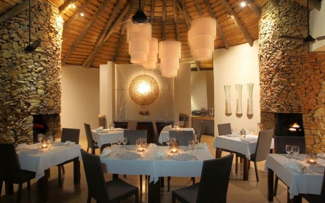 Nambiti Plains Private Game Lodge