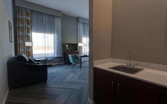 Hampton Inn & Suites Wichita/Airport