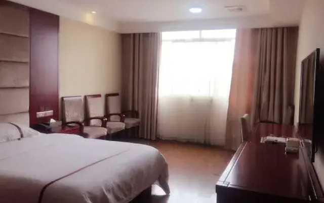 Longshan Tianyi Hotel