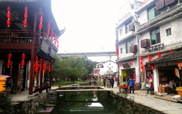 Qianxun• Yihao Hostel