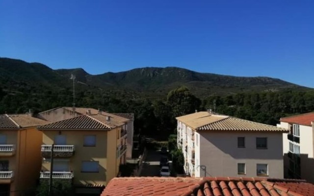 Habitacions Can Pau Guest House