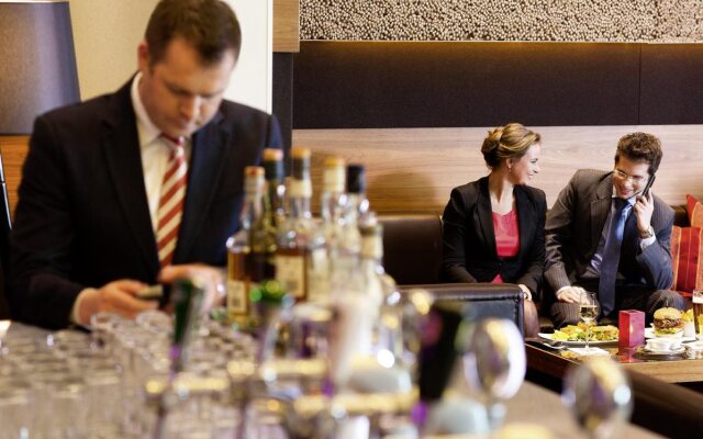 Mövenpick Hotel Amsterdam City Centre