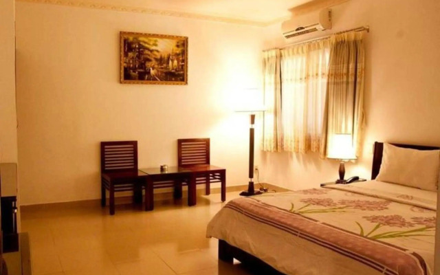 Phi Phung Hotel