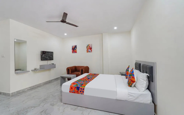 Fabhotel Ivory Pearl
