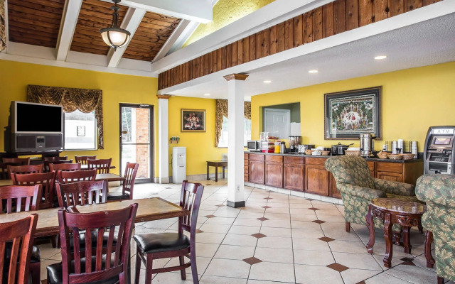 Rodeway Inn North Charleston - Ashley Phosphate