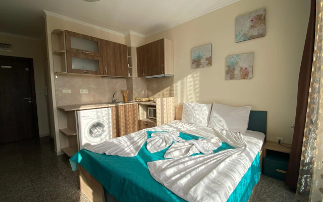 Private Cozy Studio Admiral Plaza C53