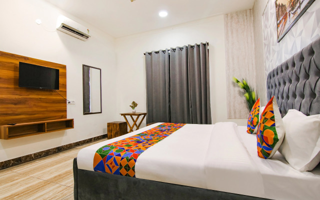 FabHotel Sky Lark Farm