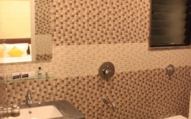 JK Rooms 103 Loharkars Hotel