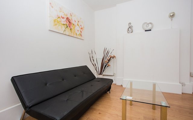 Modern & Spacious 2 Bed Apt in Elephant & Castle