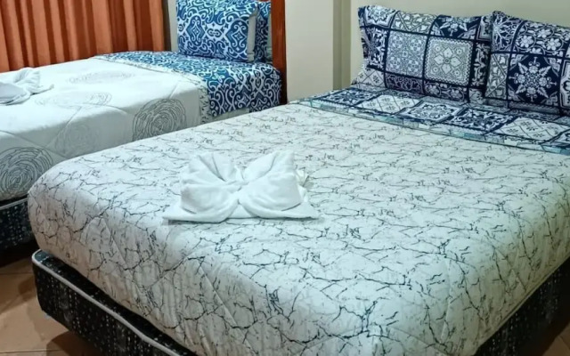 Nice Hostal El Quinche