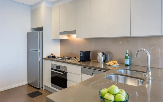 Meriton Suites Adelaide Street, Brisbane