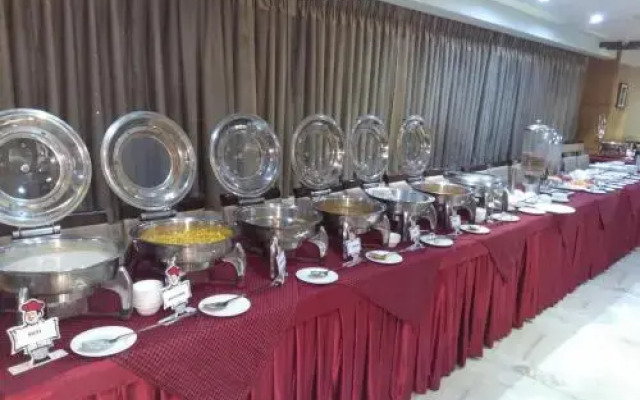 Hotel Amit Park International