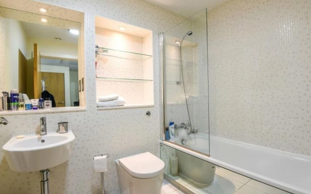 One Bed Apartment in Waterloo near Southwark