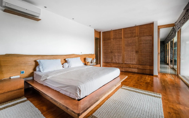 Jimbaran Balangan BeachFront Villa Nakar