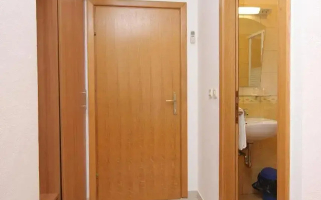 Double Room Zaglav 8144c