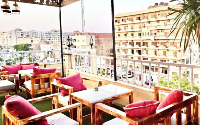 Farsha Pyramids Inn