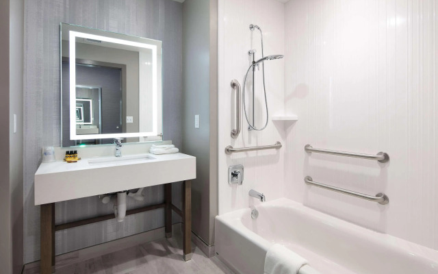 Best Western Plus Settlers Point