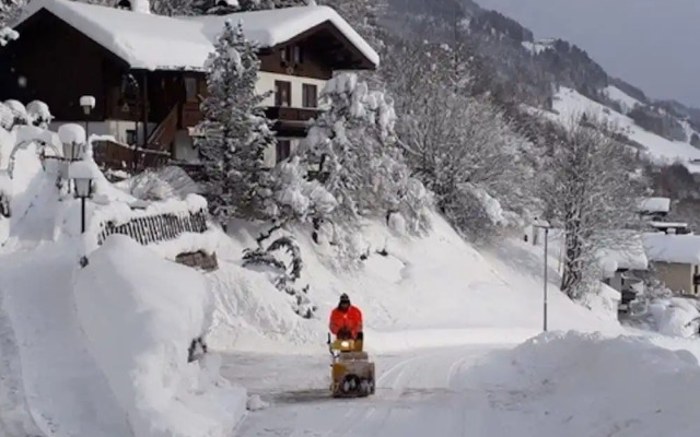 Apartment in Stuhlfelden Near Ski Lift