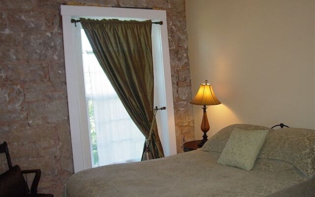 Hotel Léger Restaurant & Saloon