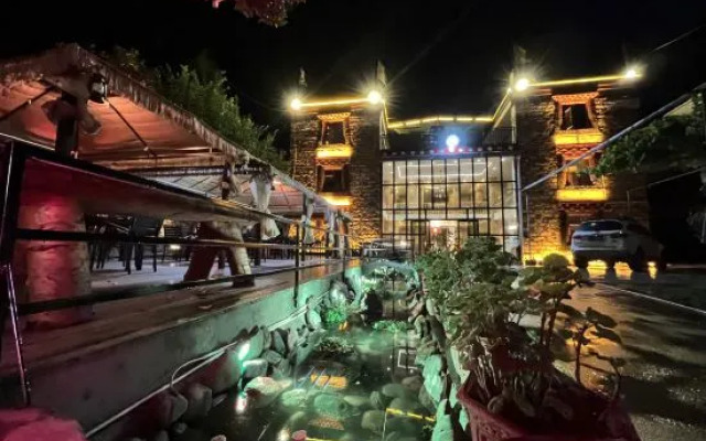 Danba Countryside Mountain Resort