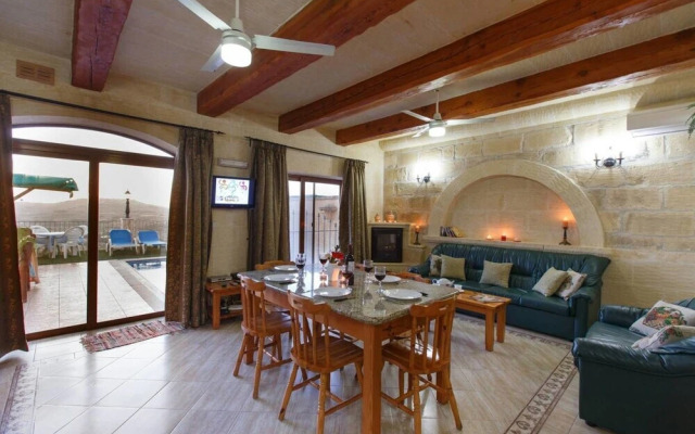 Gawhra - 3 BR Villa with Private Pool - BAG 49938