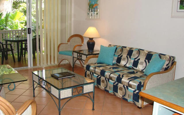 Palm Cove Tropic Apartments