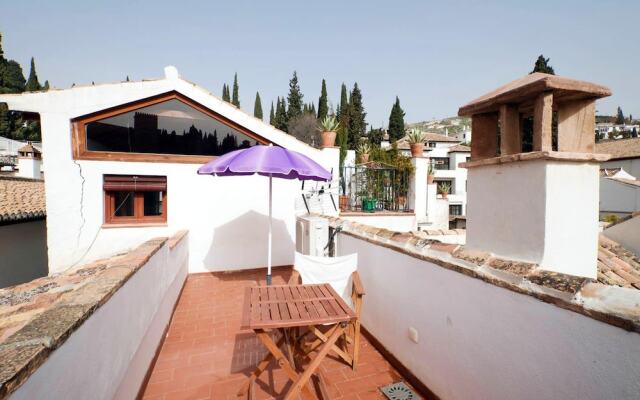 House With 3 Bedrooms in Granada, With Furnished Terrace and Wifi - 40 km From the Slopes