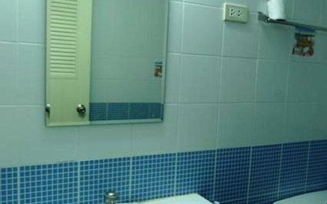 Phet Chang Thai Guesthouse