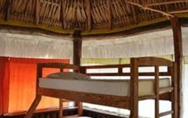 Holbox Hostel & Cabanas Ida y Vuelta Camping